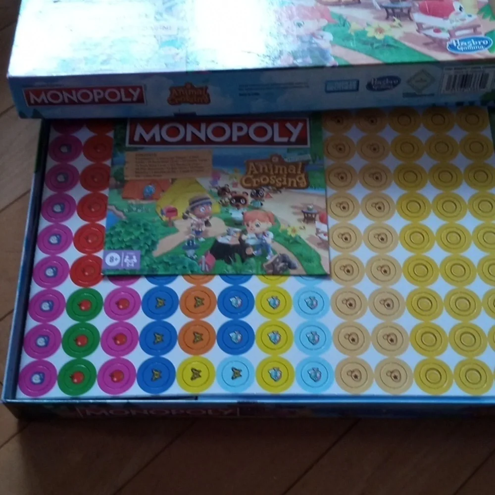 Animal Crossing addition of Monopoly - Picture 2 of 2